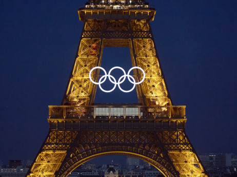 Delavci pariškega letališča napovedali stavko pred olimpijskimi igrami