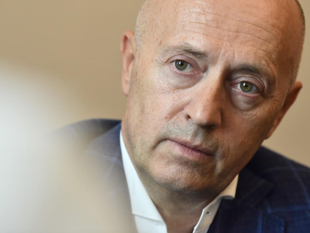 Poslovil se je Miodrag Kostić