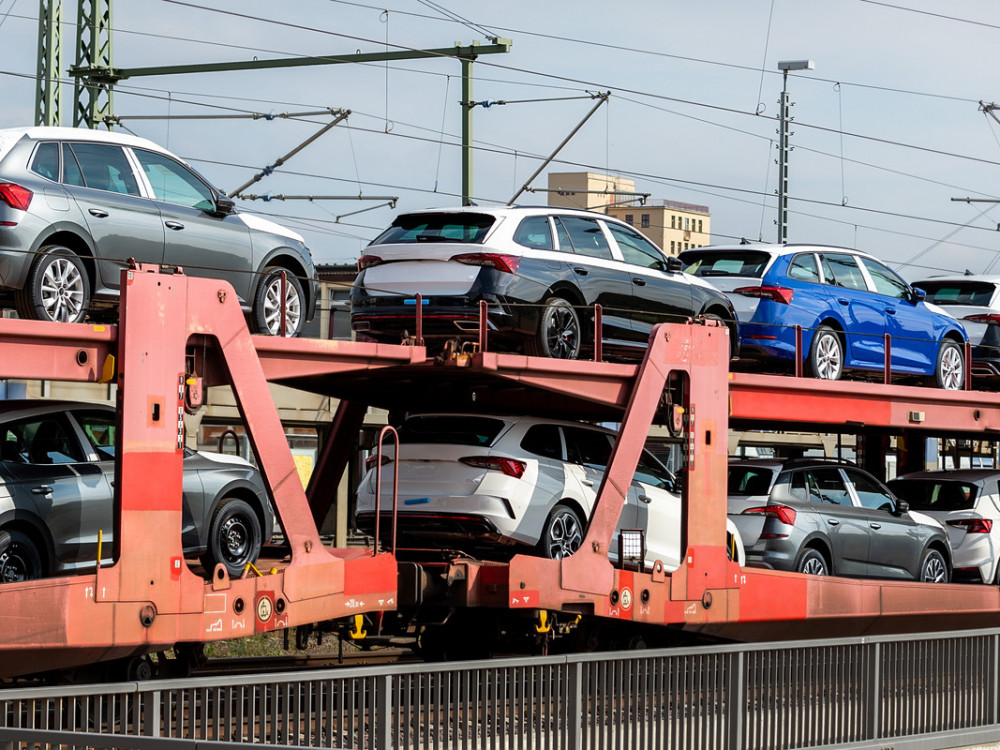 Analiza trga: Koliko so se v zadnjem letu podražili avtomobili?