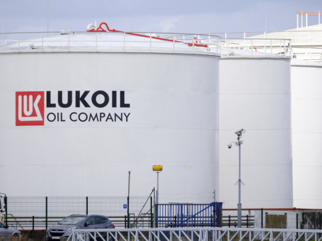 Je v ozadju propadlega prevzema Lukoila Vladimir Putin?