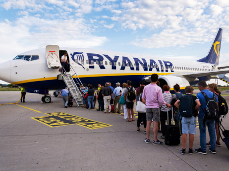 Povpraševanje po letih narašča kljub višjim cenam. Kaj poreče Ryanair?