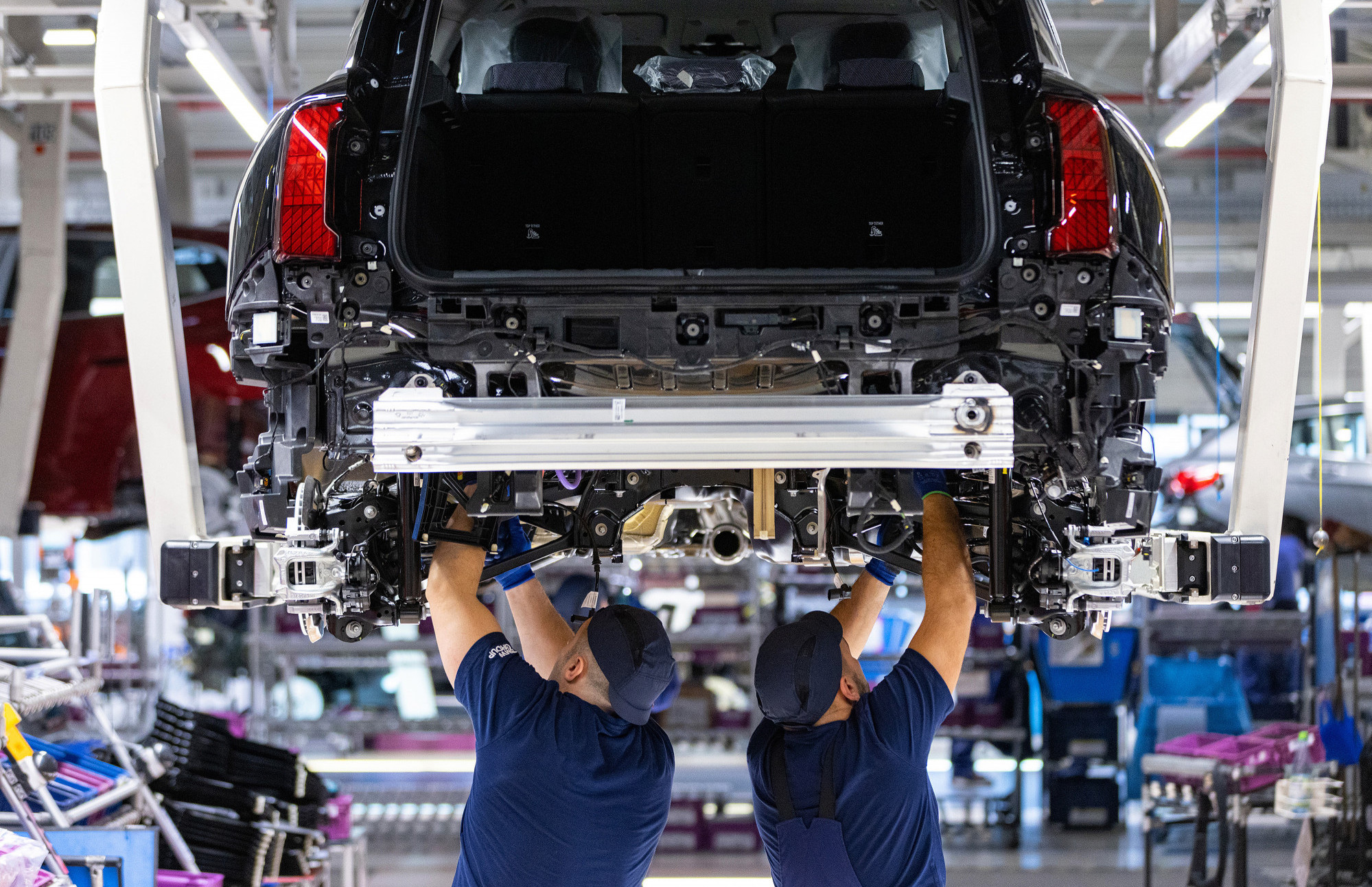 Eurostat: EU in evroobmočje z minimalno rastjo