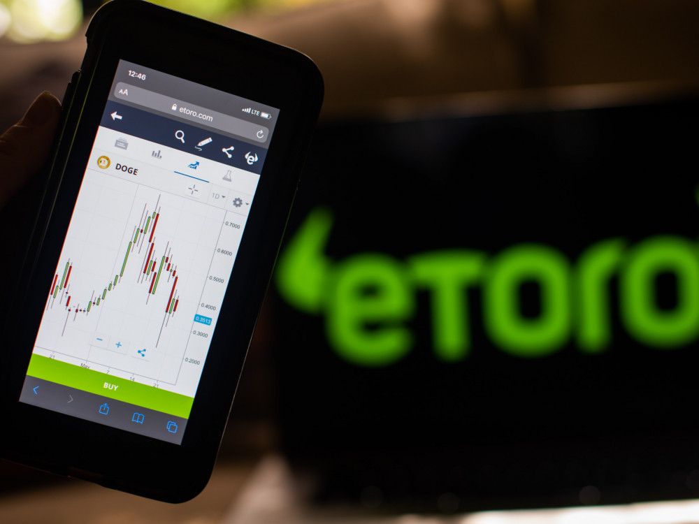 EToro in podporniki z IPO zbrali 620 milijonov dolarjev kapitala