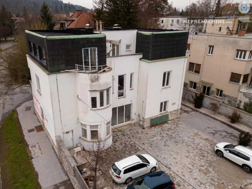 SD očitno precenjuje vrednost svoje vile na Levstikovi