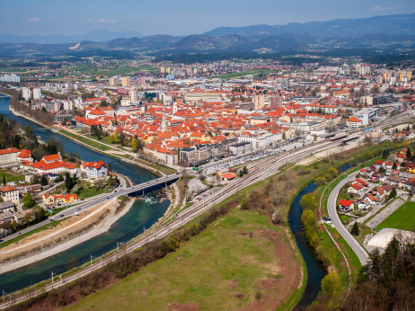 Na dražbo po poceni nakup? Kupci ceno stanovanja v Celju dvignili za 53 odstotkov