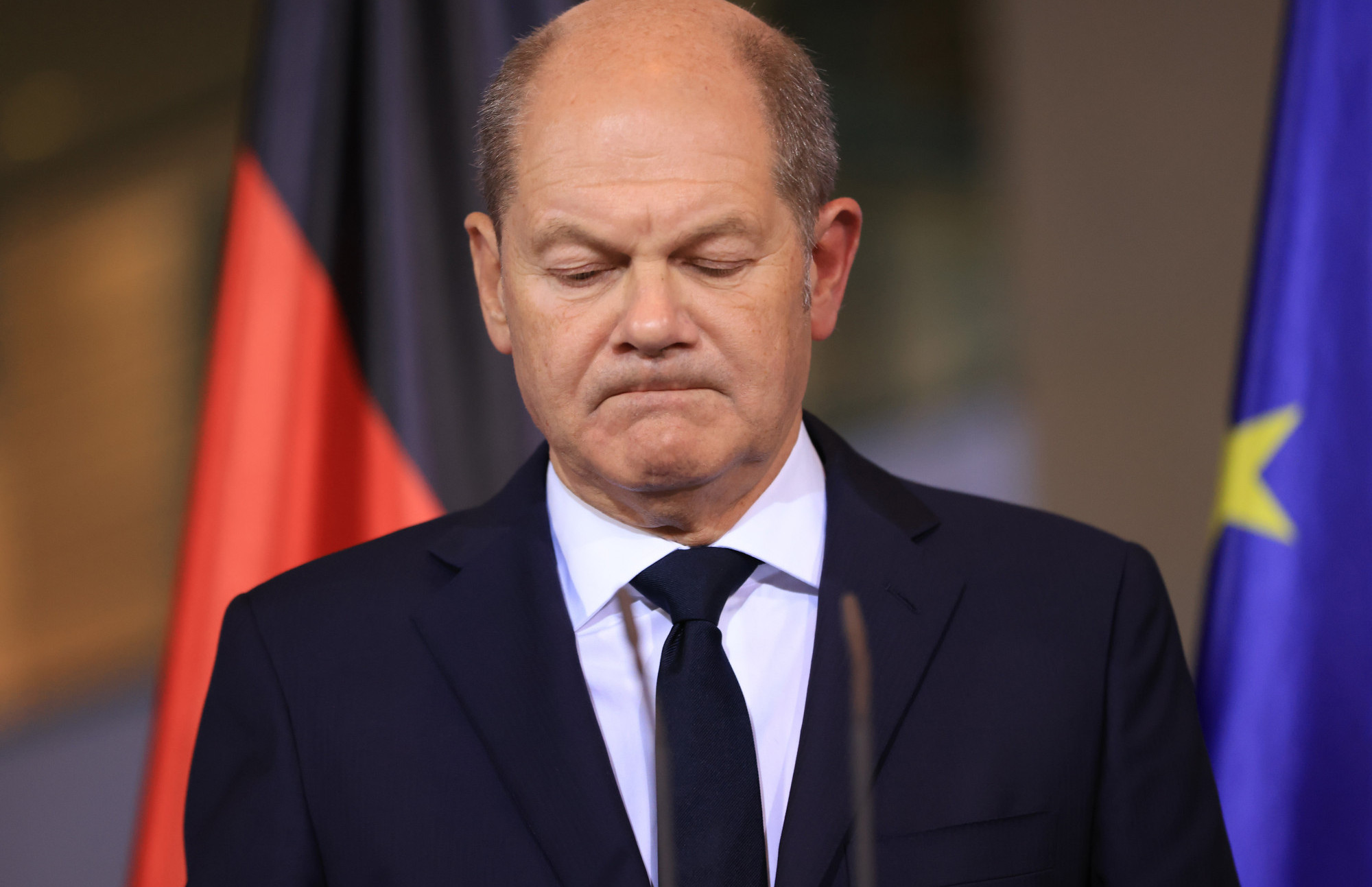 Top 5 novic za začetek dneva: Bitcoin ruši rekorde, Scholz pa že pakira?