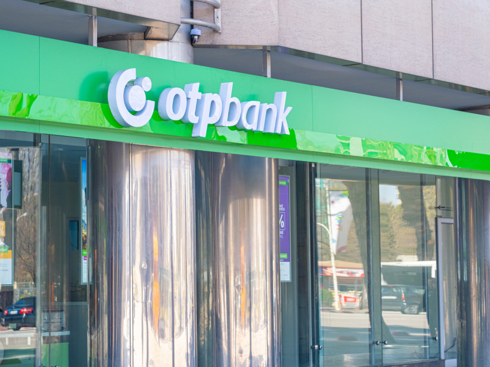 OTP banka v postopku pridobitve Pečečnikovih Primorskih skladov