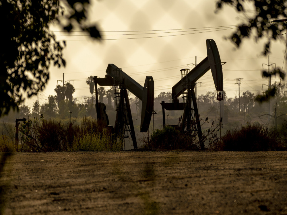 Nafta z največjimi pocenitvami po letu 2022