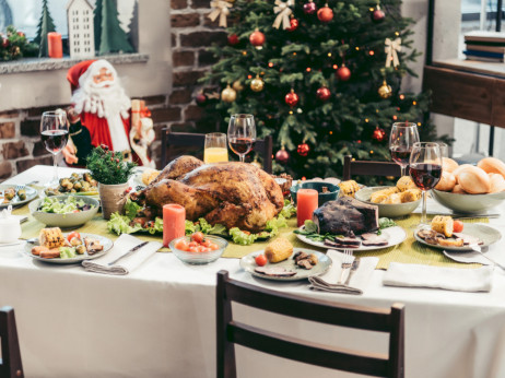 Kaj menedžerji postrežejo za praznično večerjo?