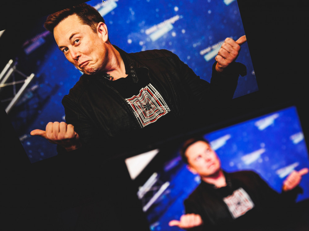 Tekmeci Starlinka zaradi nove politične moči Muska na trnih