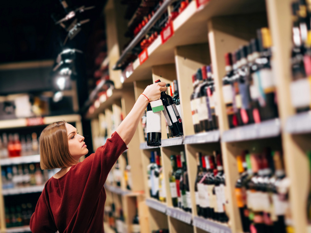 Oktobrsko inflacijo v Sloveniji poganjale podražitve hrane