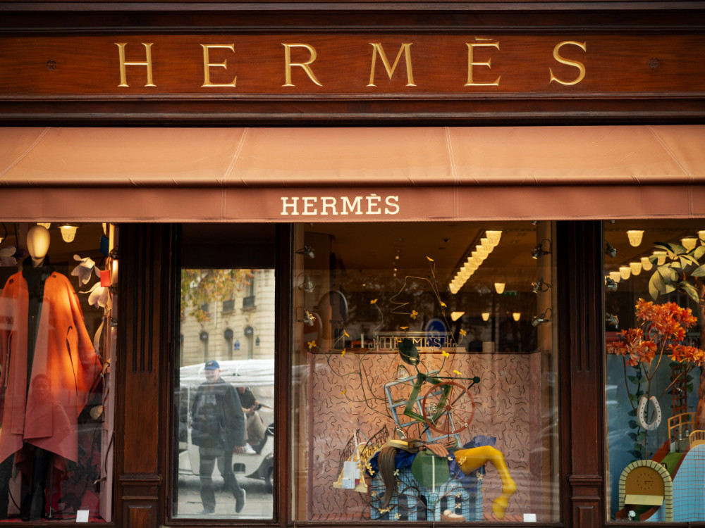 Vrednost podjetja Hermès presega vrednost konkurenčnega LVMH