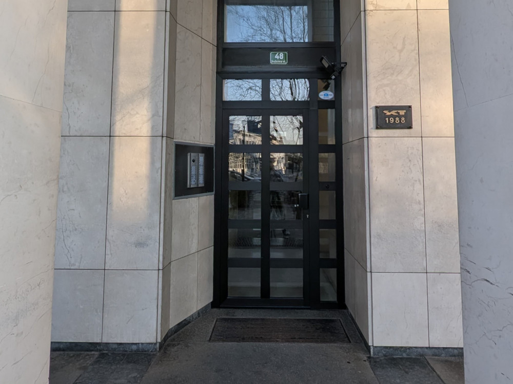 Stečaj SCT: stanovanje v Ljubljani prodajali za 204 tisoč evrov, iztržili 71 tisoč