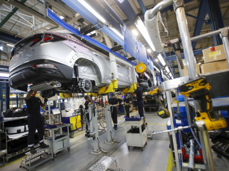 Trije scenariji vpliva konflikta na Bližnjem vzhodu na avtomobilsko industrijo