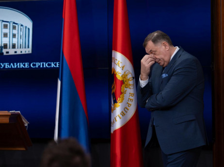Dodik si rešuje politično kožo, BiH tone v krizo