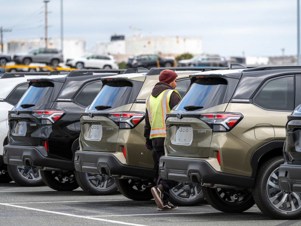 Zgodbe tedna: Avtomobilske carine, pokojninska reforma, ljudske obveznice