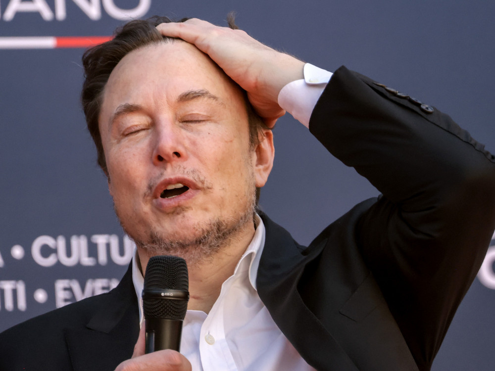 Elon Musk je priznal, da ga vodenje DOGE 'drago stane'