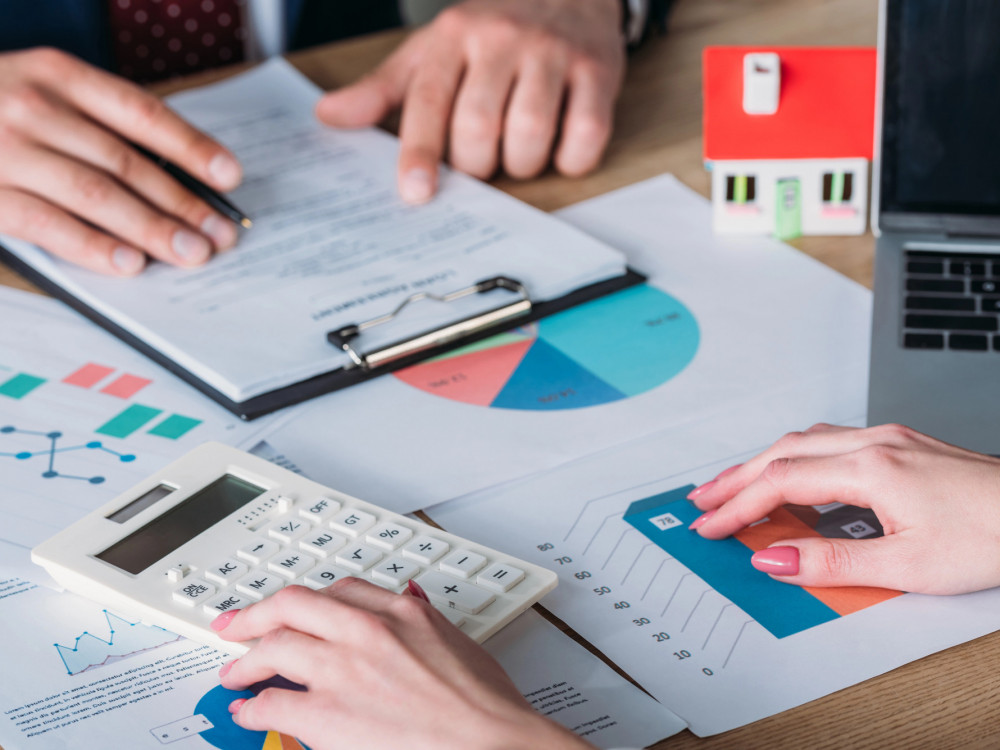 Dobra novica v poplavi slabih je, da se bodo posojila še naprej cenila