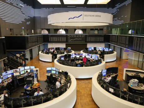 Se evropskim finančnim trgom napoveduje klavrn zaključek 2025?