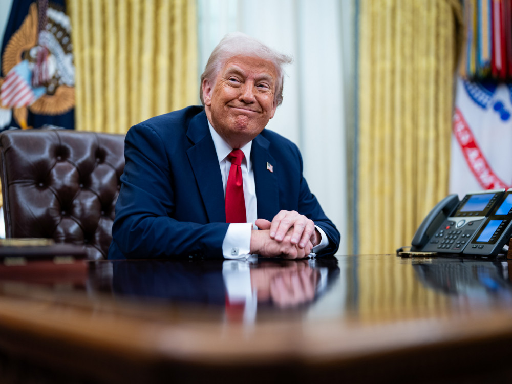 Špekulacija: Si Trump res želi šibak dolar?