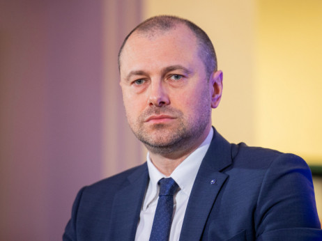 Napovedali so ji močno znižanje dobička. Lahko NLB preseneti?