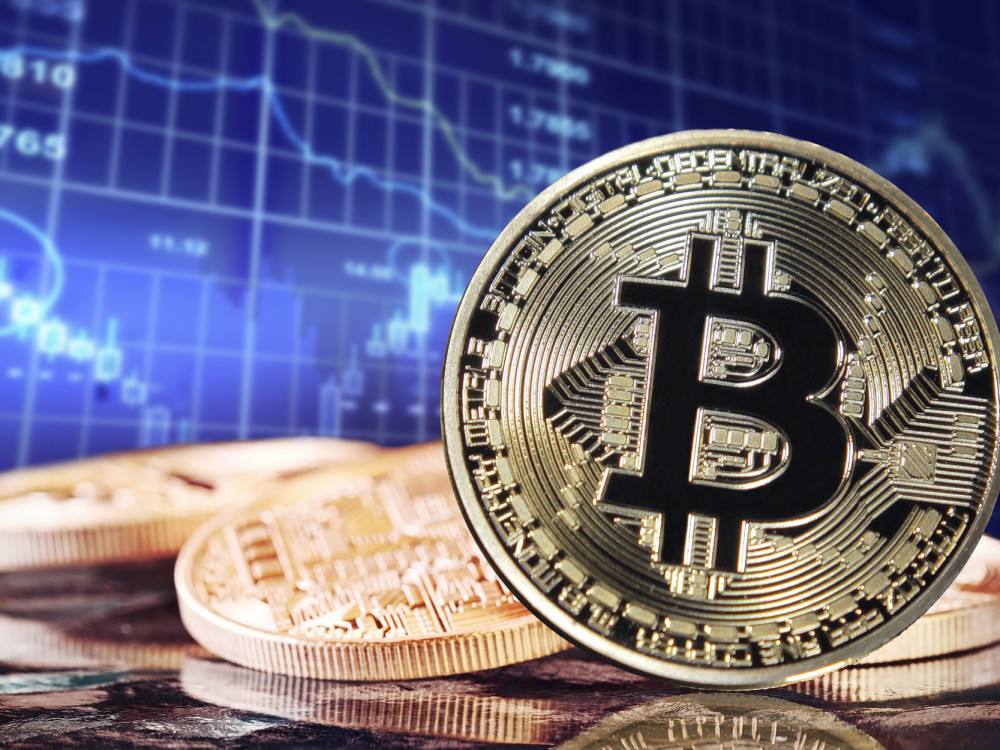 Na poti korekcija cene bitcoina?