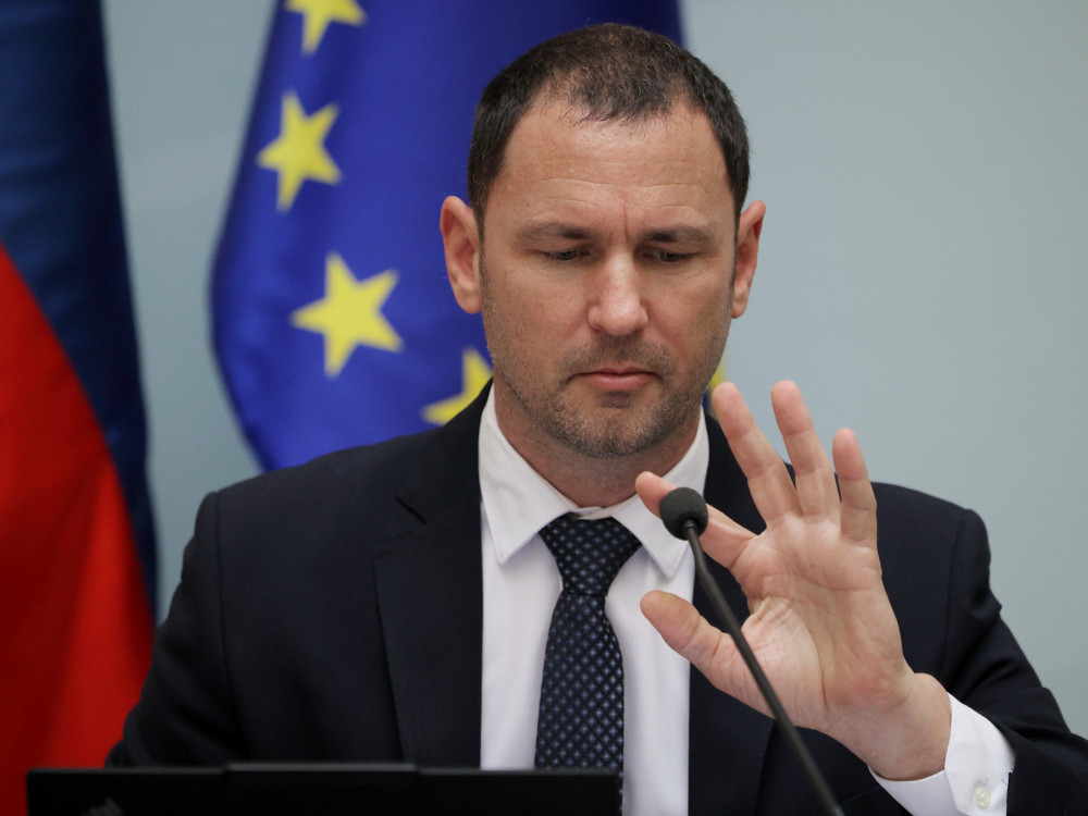 Drage nepremičnine vse bolj skrbijo Banko Slovenije