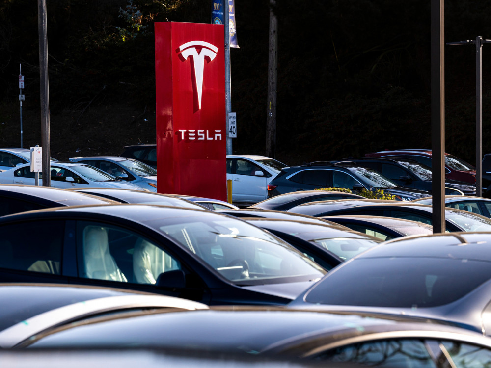 Dobiček Tesle višji, ker niso upoštevali izgube v kriptovalutah