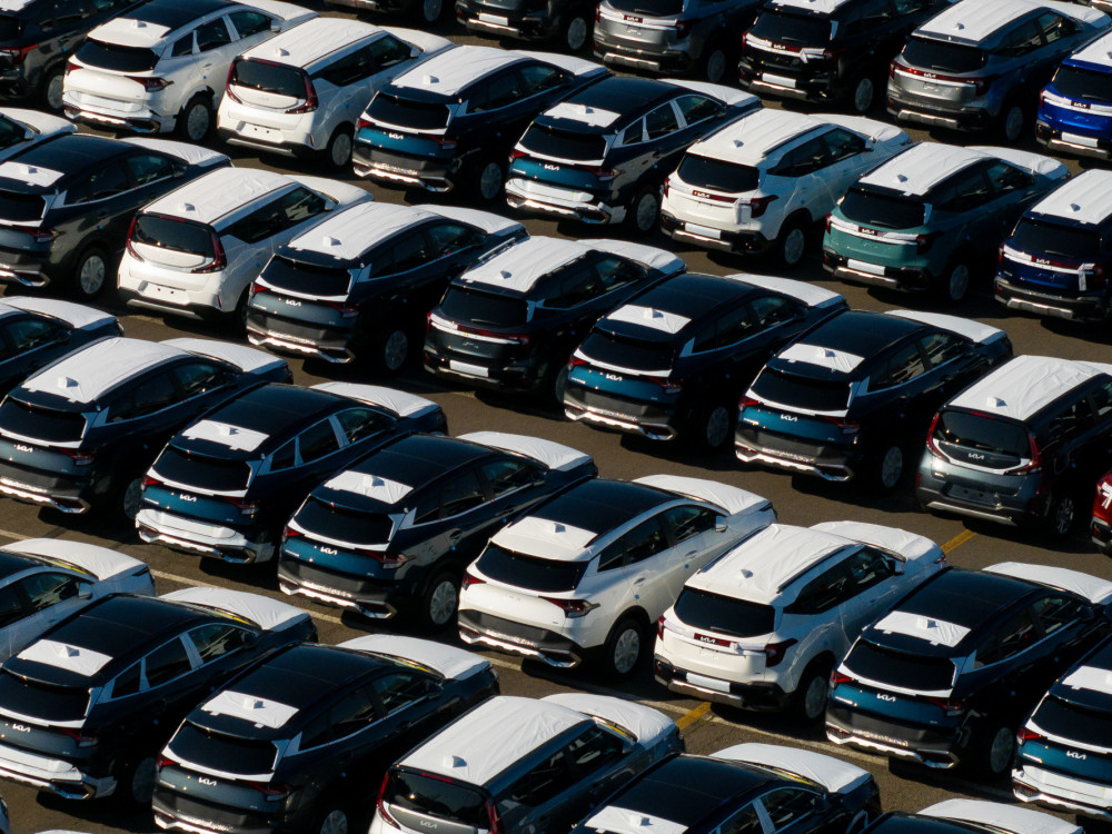 Predcarinska mrzlica kupovanja avtomobilov