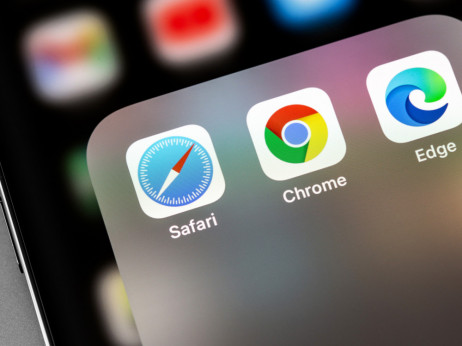 Apple potrjuje: AI zmanjšuje uporabo Safarija