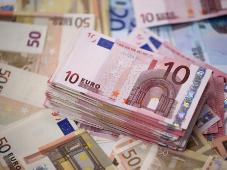 Slovenske banke postopoma odpirajo posojilno 'pipo'