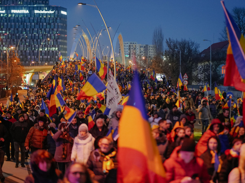 Vlagatelji vse bolj zaskrbljeno pogledujejo proti opevani Romuniji