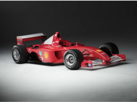 Vroči zbirateljski trg spominkov Formule 1: Schumacherjev Ferrari danes na dražbi