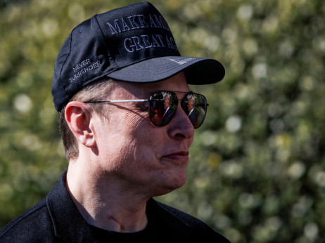 Musk lobira v Washingtonu, da bi utrl pot vozilom z avtonomno vožnjo