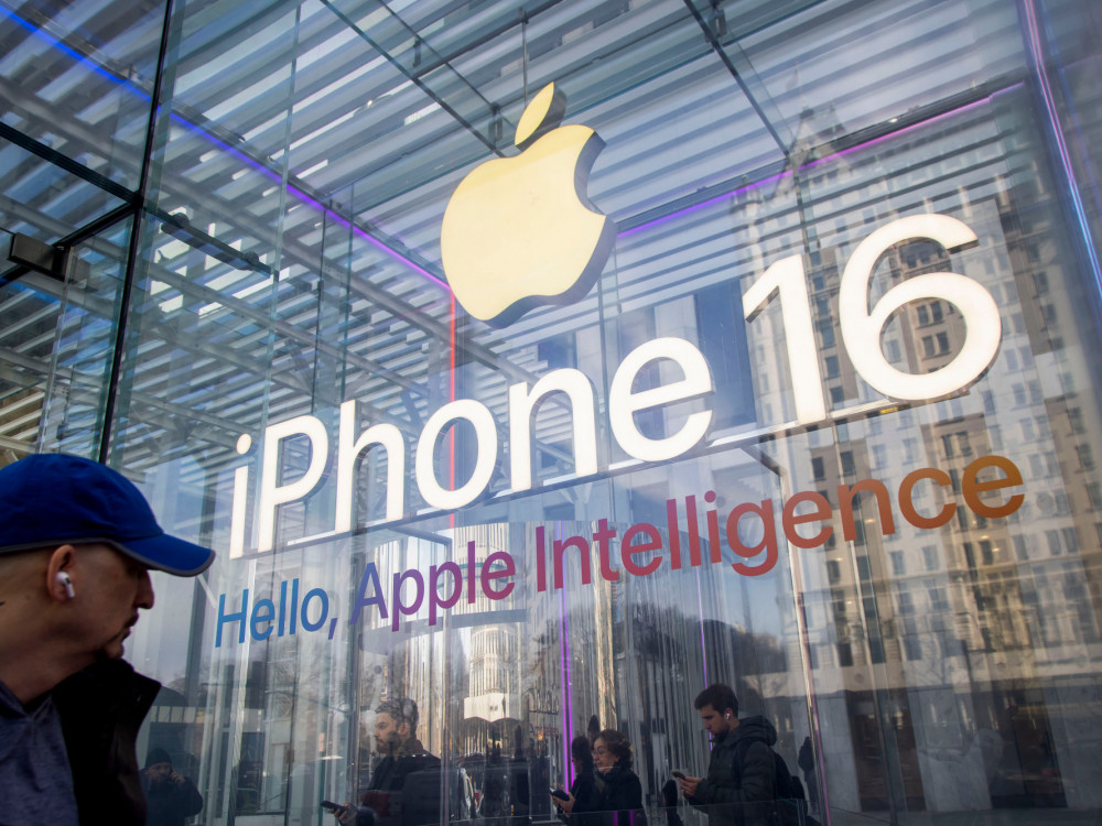 Lahko najcenejši iphone reši Applove težave?