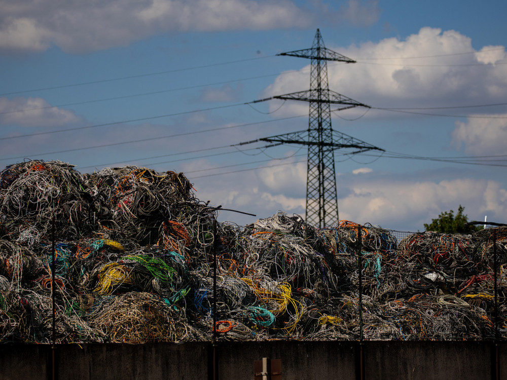 Ob pospešenem segrevanju planeta korporacije opuščajo okoljske obljube