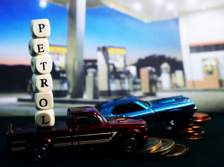 Petrol za prihodnje leto napovedal skoraj 200 milijonov evrov dobička