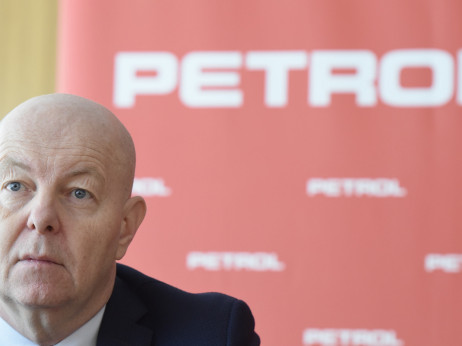 Golob z vsemi topovi nad Petrol