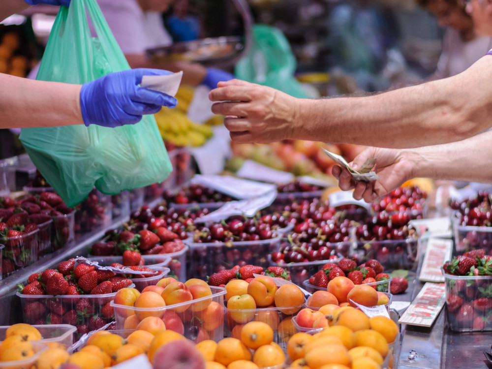 Porast letne inflacije: glavni razlog podražitev hrane in brezalkoholnih pijač