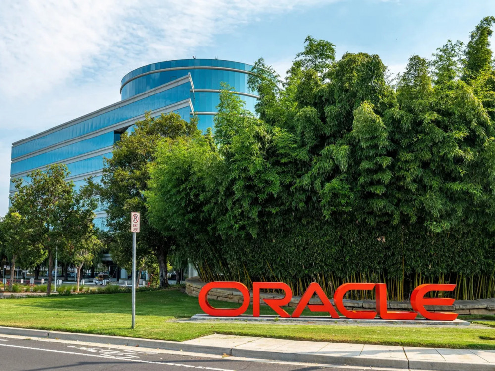 Oracle podpisal pogodbo v vrednosti 30 milijard dolarjev na leto