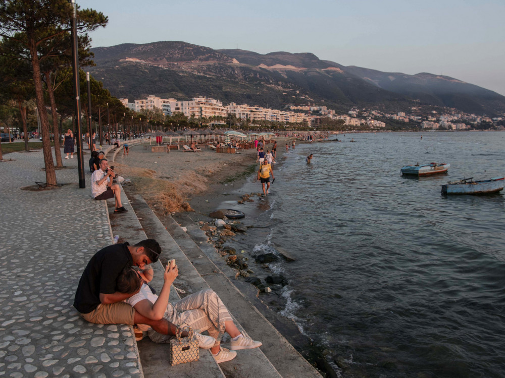 Novo albansko letališče krepi 'riviero', ki jo pomaga graditi Kushner