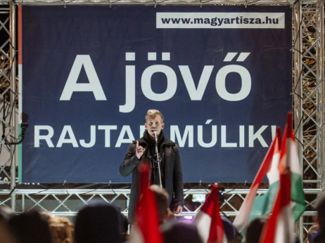 Lahko karizmatični voditelj opozicije strmoglavi Orbanovo vlado?