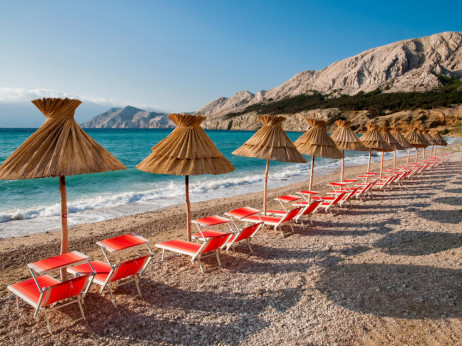 To je najdražji hrvaški otok, domačini po živila v Slovenijo
