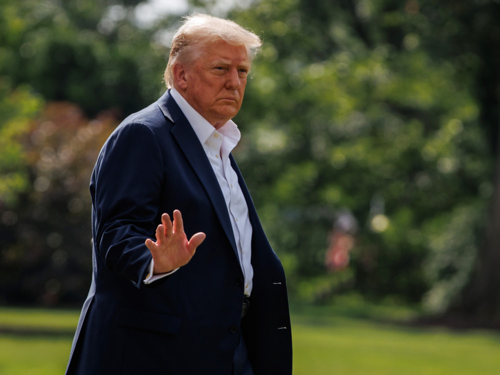 Top 5 novic za začetek dneva: Carine so začele 'gristi' ameriške potrošnike