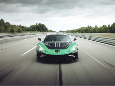 Rimac Nevera R leti po cesti, v prodaji pa – zavora