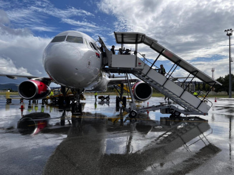 Mostarski aerodrom – trpa li hrvatska Vlada novac u rupu bez dna?