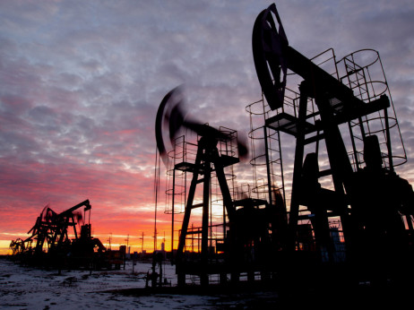 Pred odločitvijo OPEC+: zakaj narašča cena nafte?