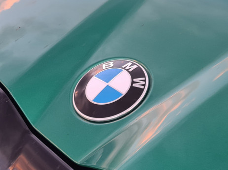 BMW s padcem prihodkov in dobička