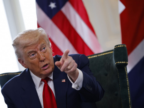 Geopolitika po meri ZDA: 'Sporazum Leyen-Trump bo EU izpulil obe roki'