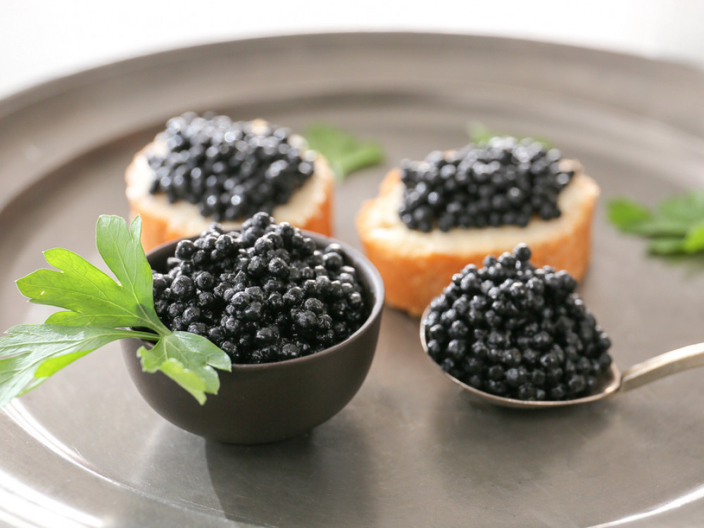 Kaviar v svetu vrhunske gastronomije postal kot piščanec iz supermarketa